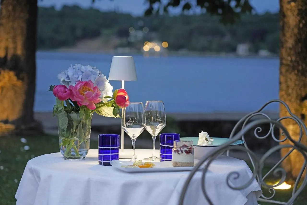 Hotel Ristorante Lepanto Salò 3*,  Italie